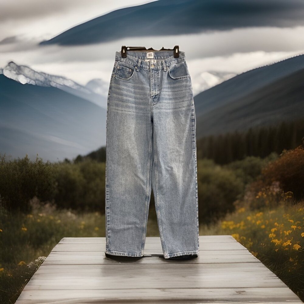 BDG High-Rise Baggy Blue Jeans Women Light Wash‎ Size 29 Wide Barrel Leg Whisker
